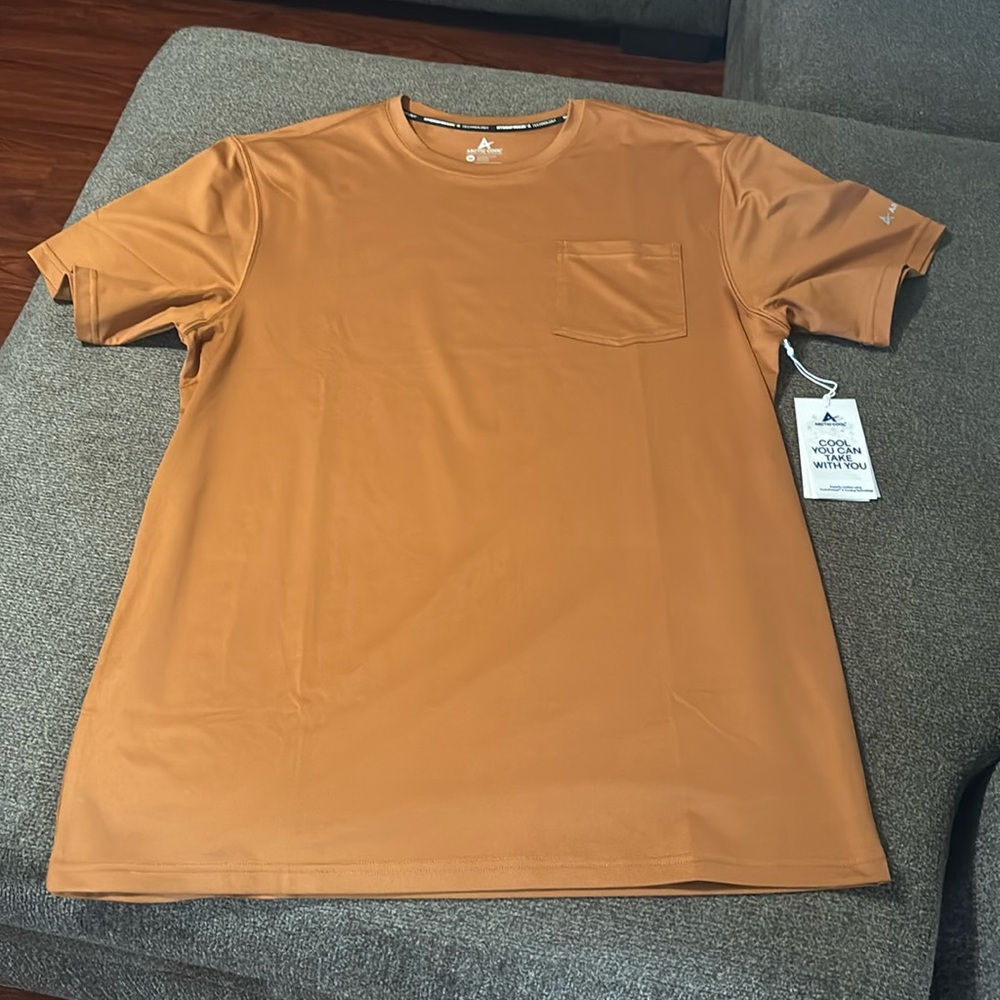 Men’s M Artic Cool Shirt